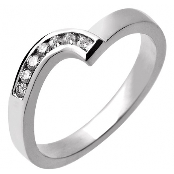 18ct White Gold Ladies Shaped Diamond Wedding Ring size Q only