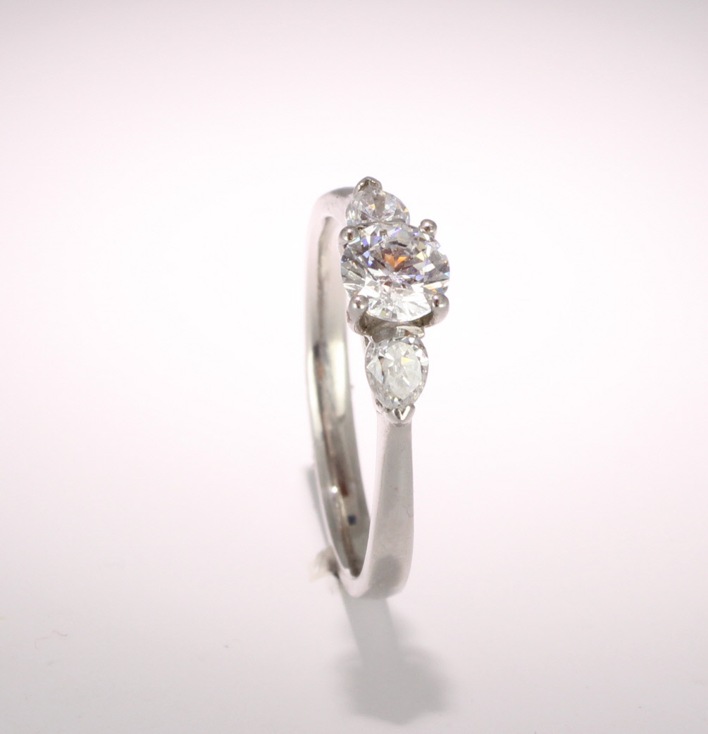 Small stone cheap diamond ring