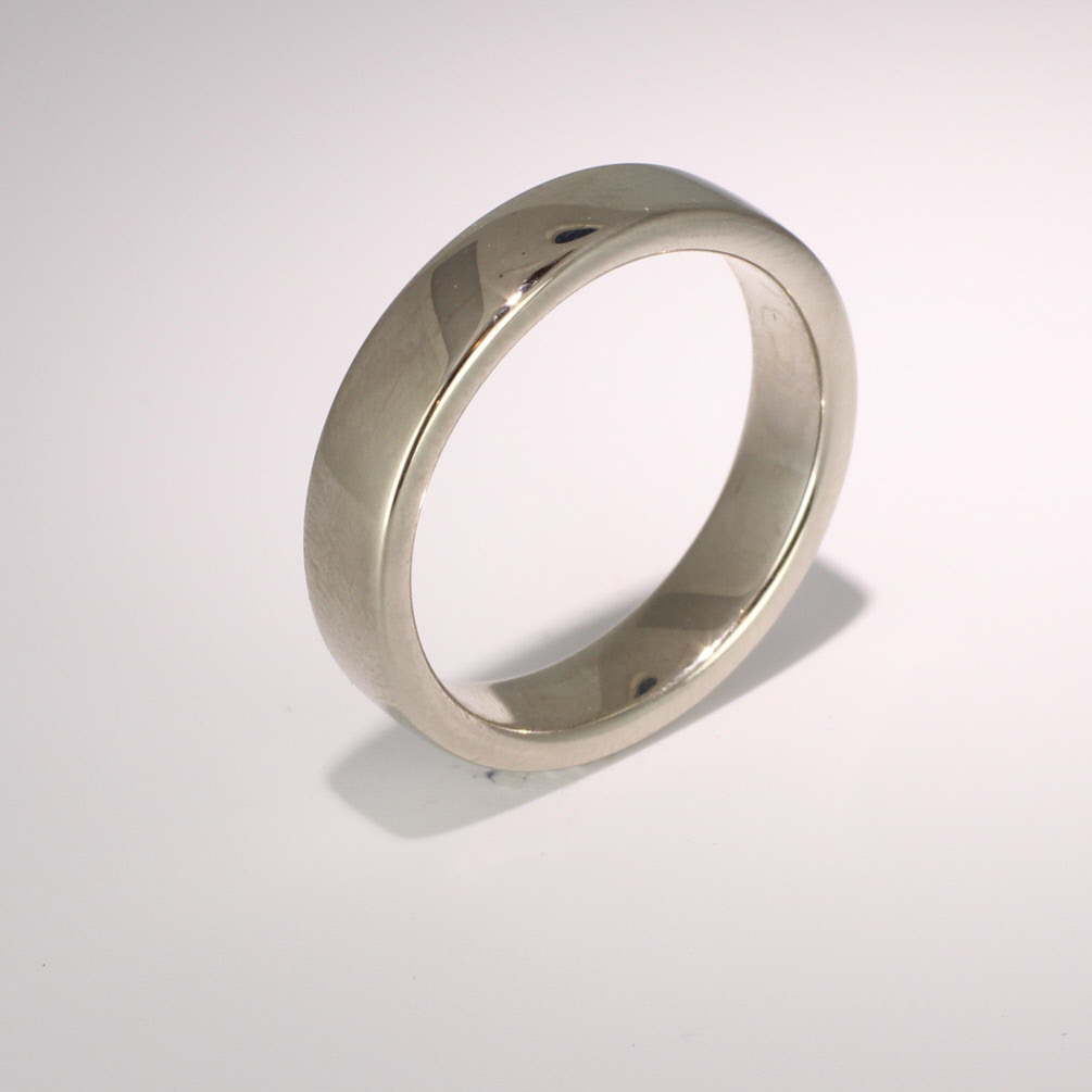Soft Heavy Court - 5mm (SCH5 W) White Gold Wedding Ring