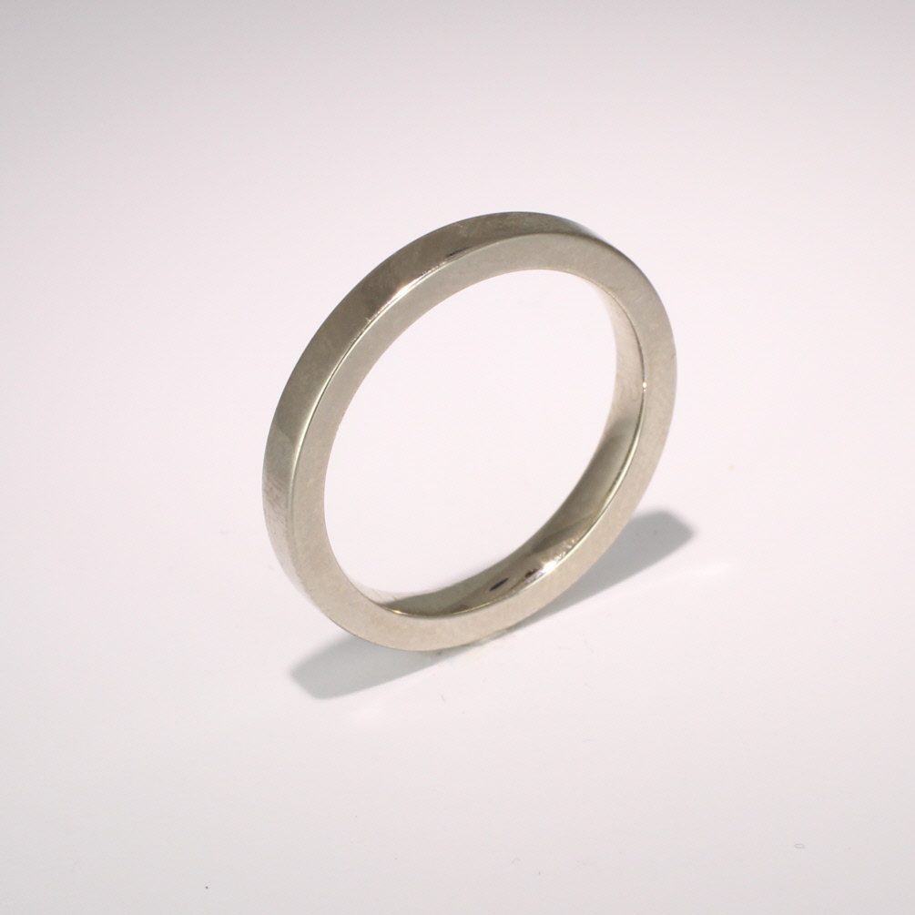 Flat Heavy Court -  2.5mm (FCH2.5 W) White Gold Wedding Ring