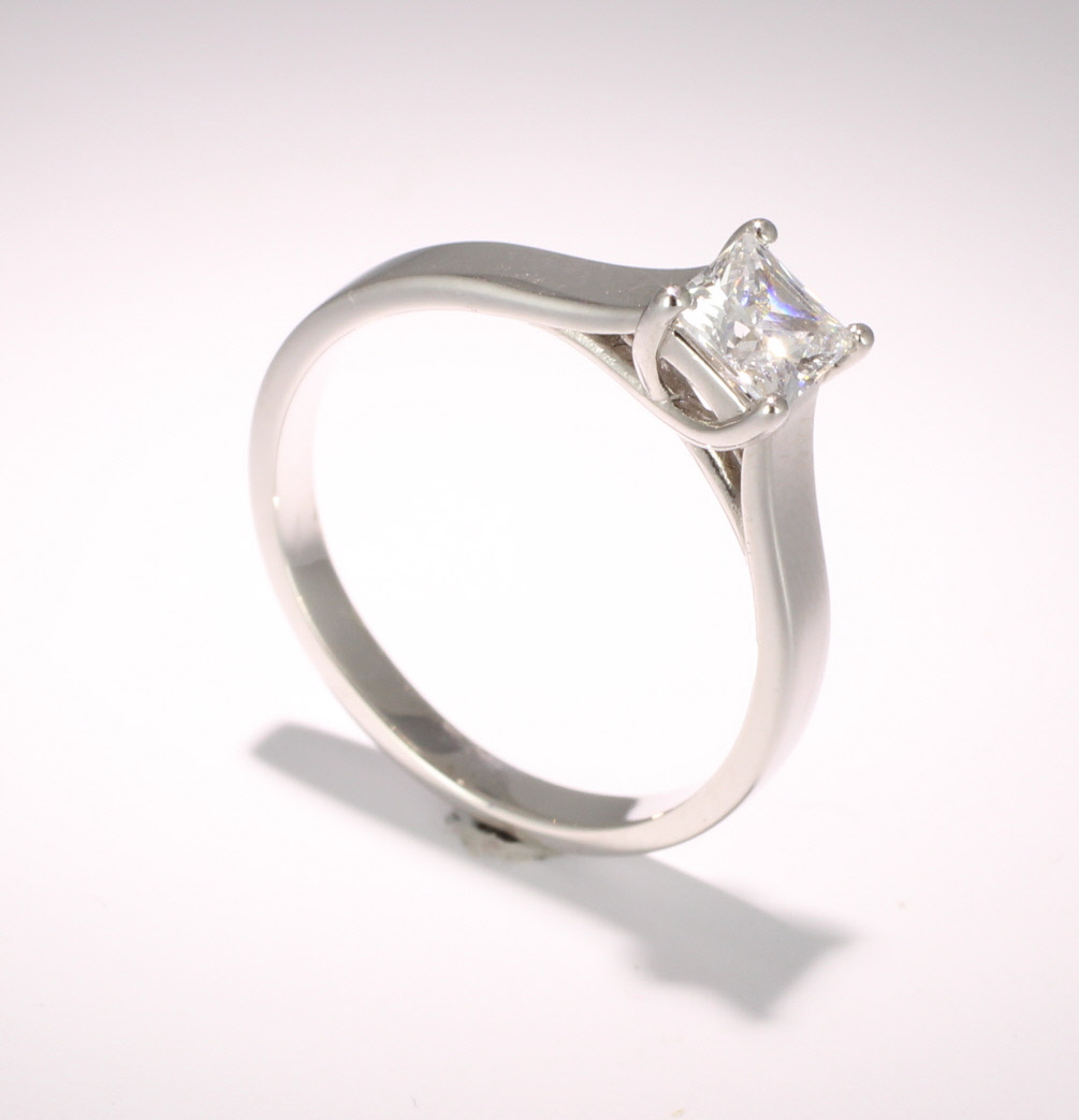 Purchase 1 Carat Solitaire Diamond Ring Engagement Ring For Women