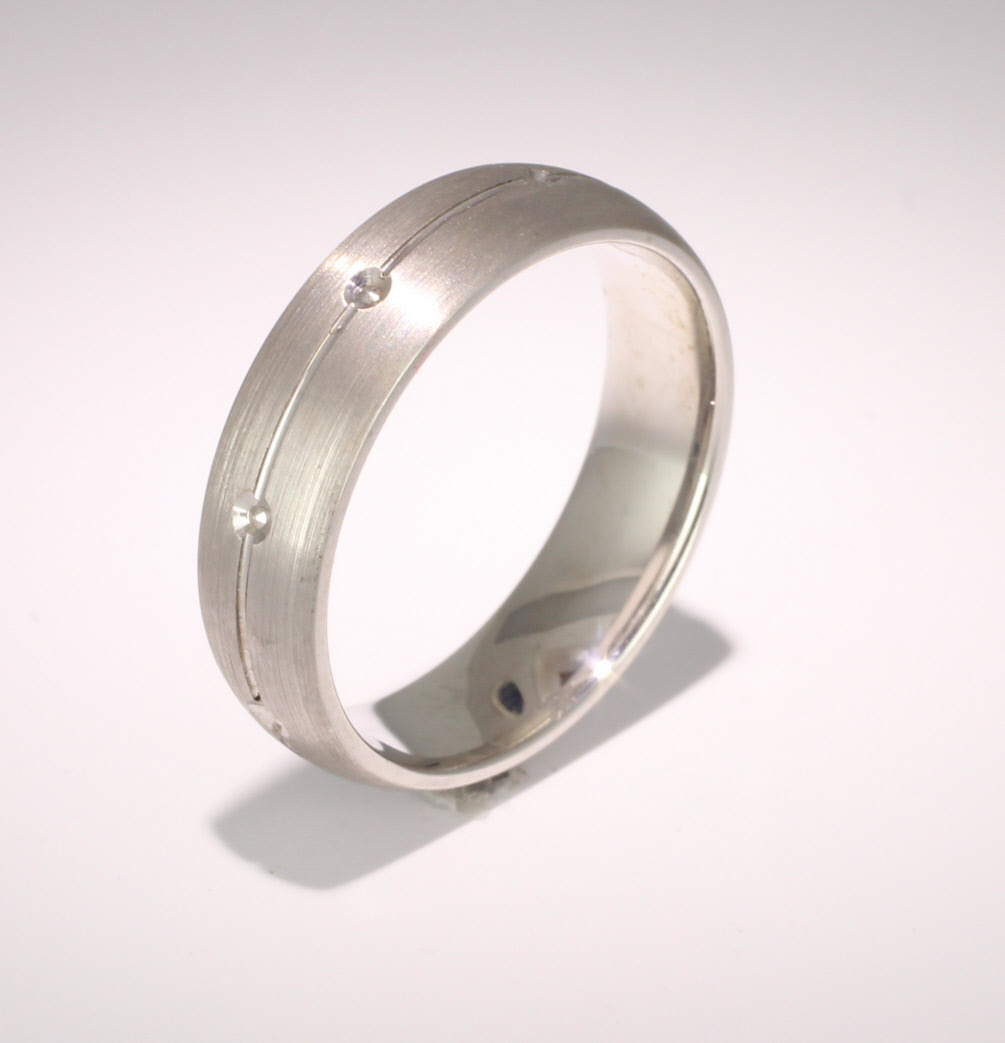 Patterned Designer White Gold Wedding Ring - Beso