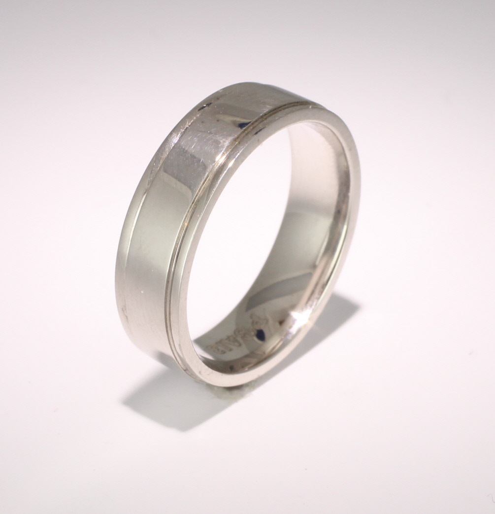 Patterned Designer White Gold Wedding Ring - Insieme