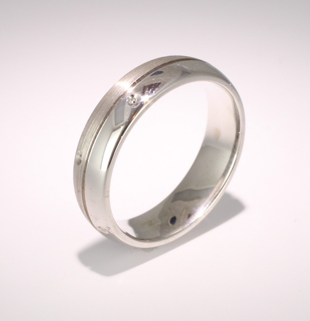 Patterned Designer White Gold Wedding Ring - Lumiere