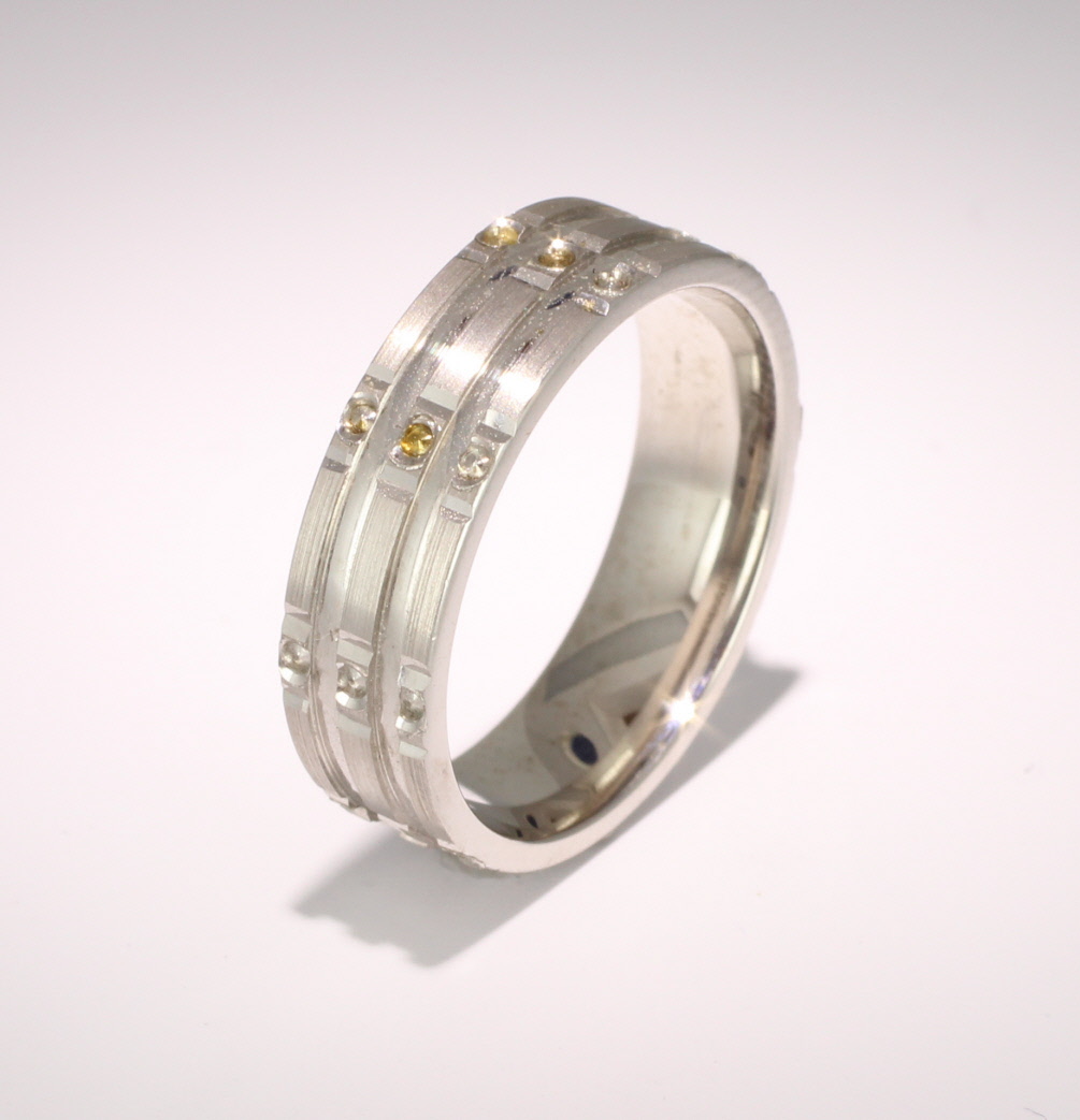 Patterned Designer White Gold Wedding Ring - Stelle