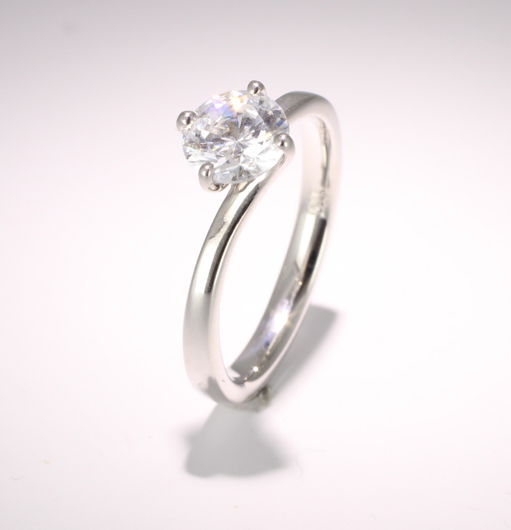 Engagement - Lab Grown Diamond Solitaire Ring