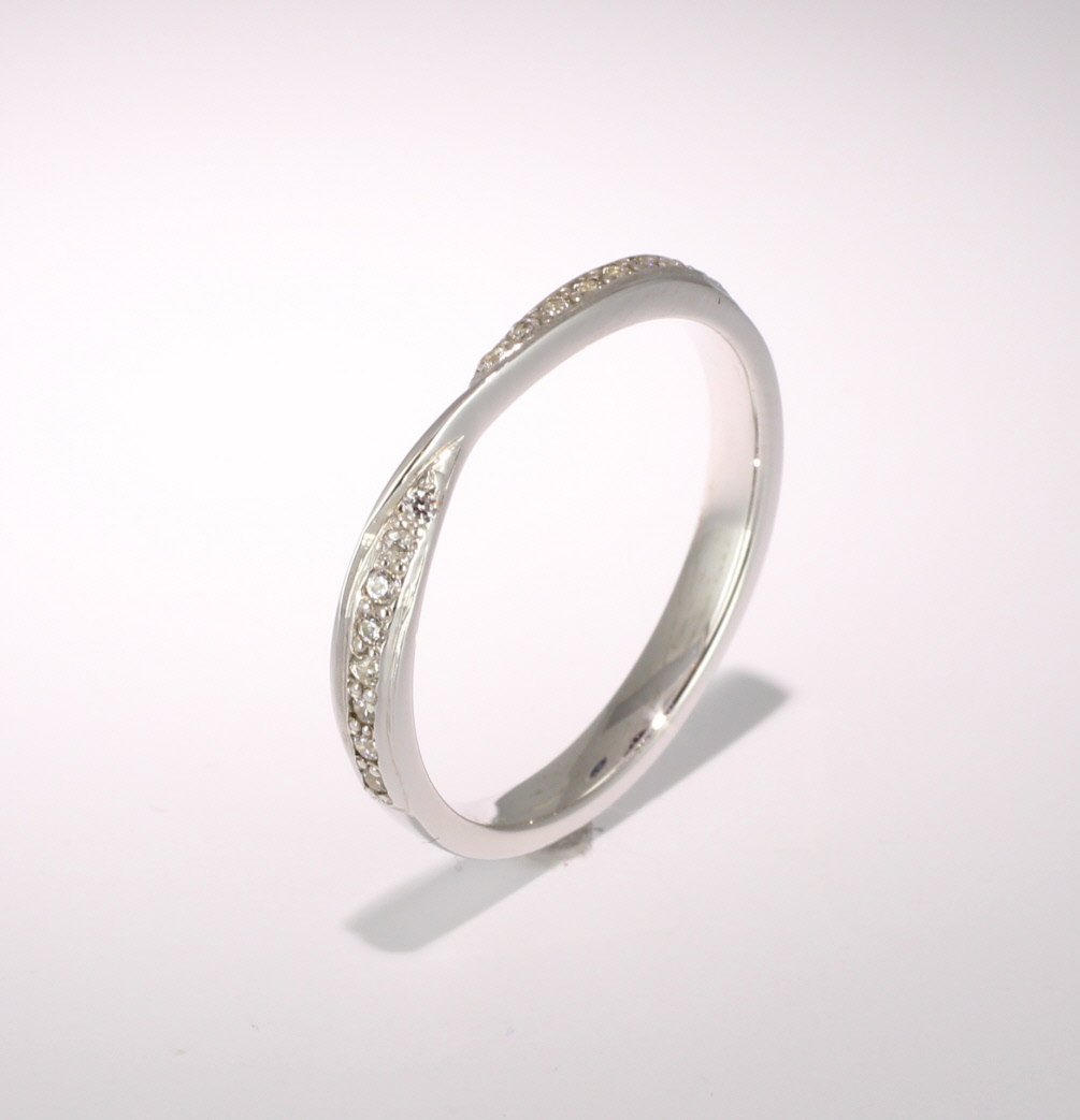 Shaped Wedding Ring (SW015) - All Metals