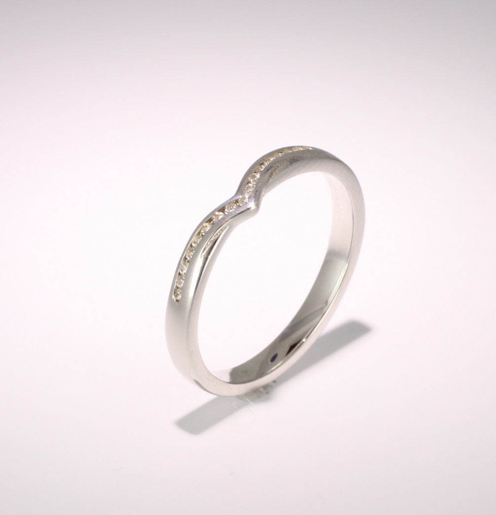 Platinum Shaped Wedding Ring (SW016) - All Metals