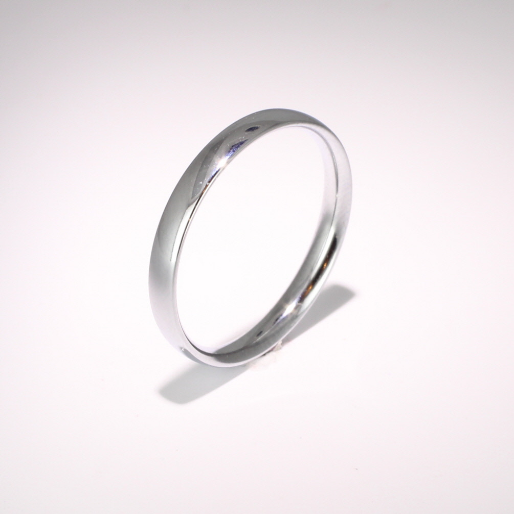 Platinum 2.5 mm wedding band outlet