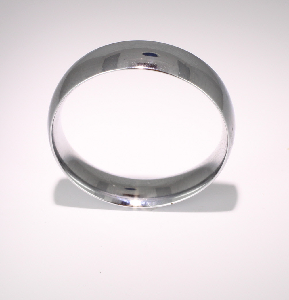Court Medium 7mm TCSM7P Platinum Wedding Ring