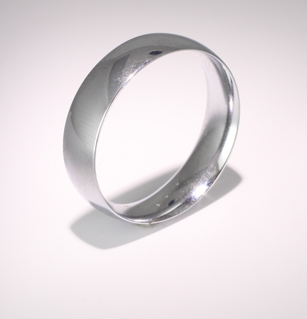 Court Medium - 7mm (TCSM7P) Platinum Wedding Ring 