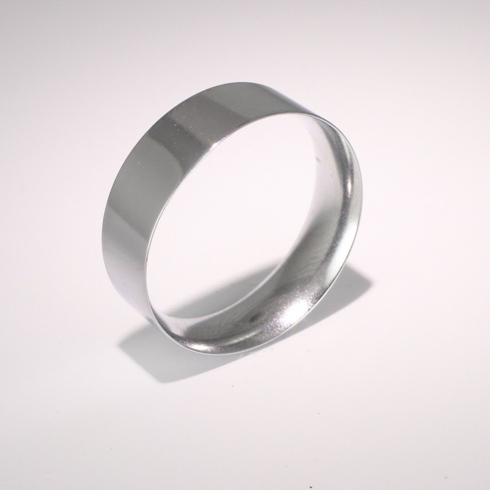 Flat Court Light - 7mm Platinum Wedding Ring 