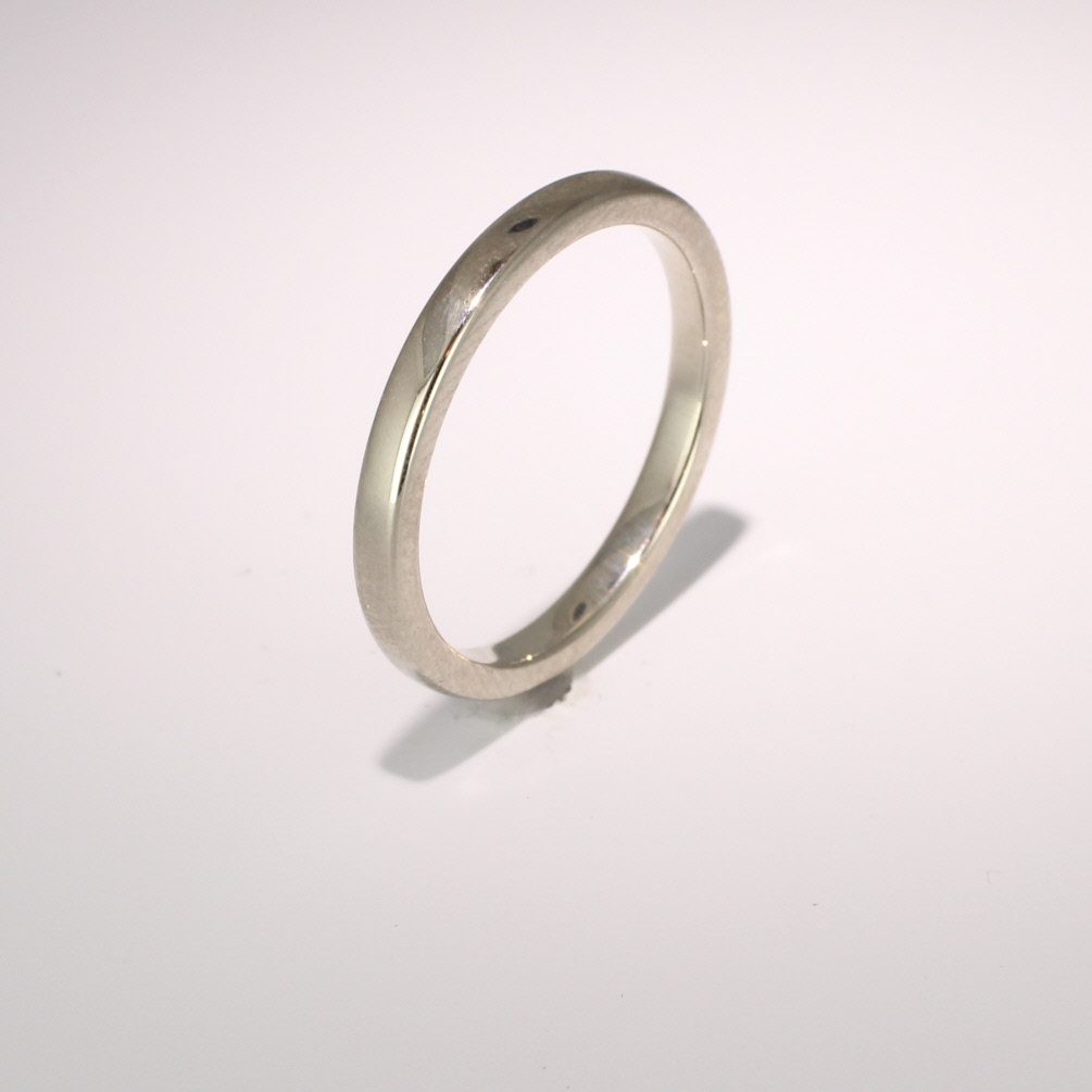 Soft Court Medium -   2mm (SCSM2 W) White Gold Wedding Ring