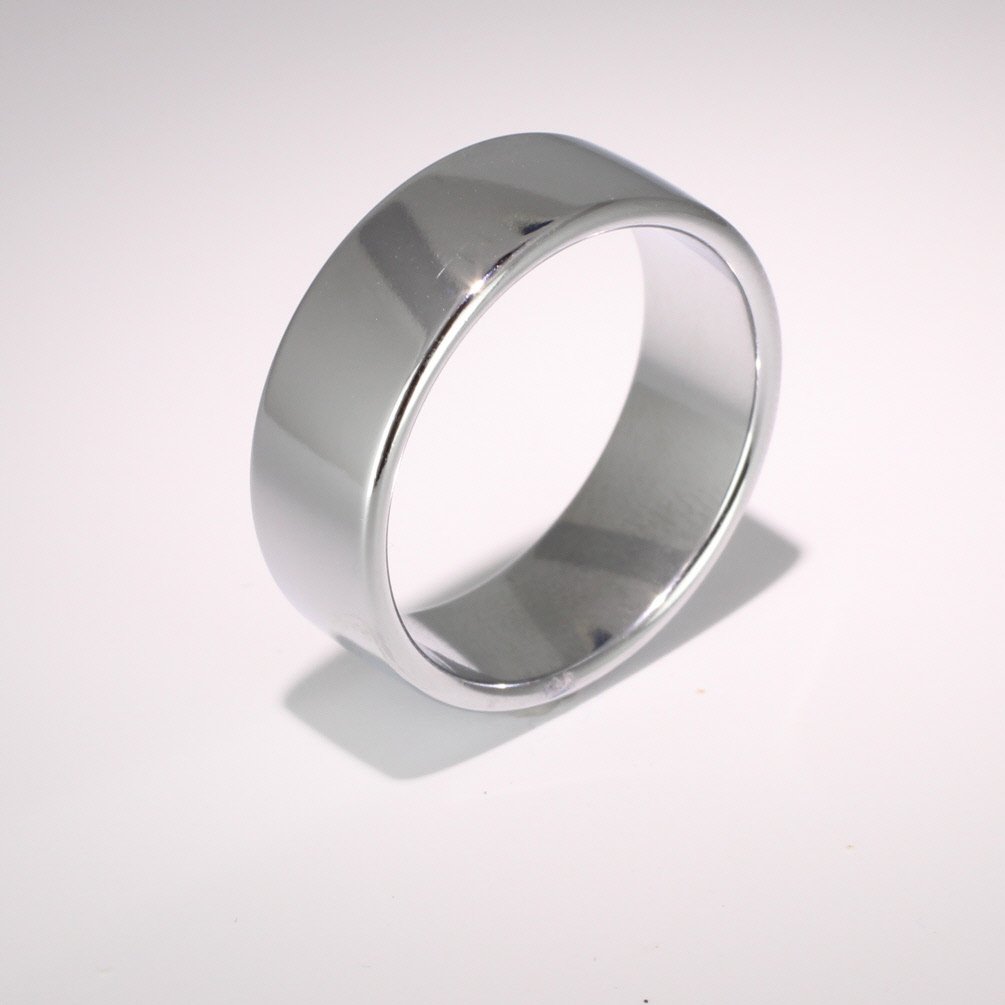 Soft Court Medium - 8mm (SCSM8 W) White Gold Wedding Ring