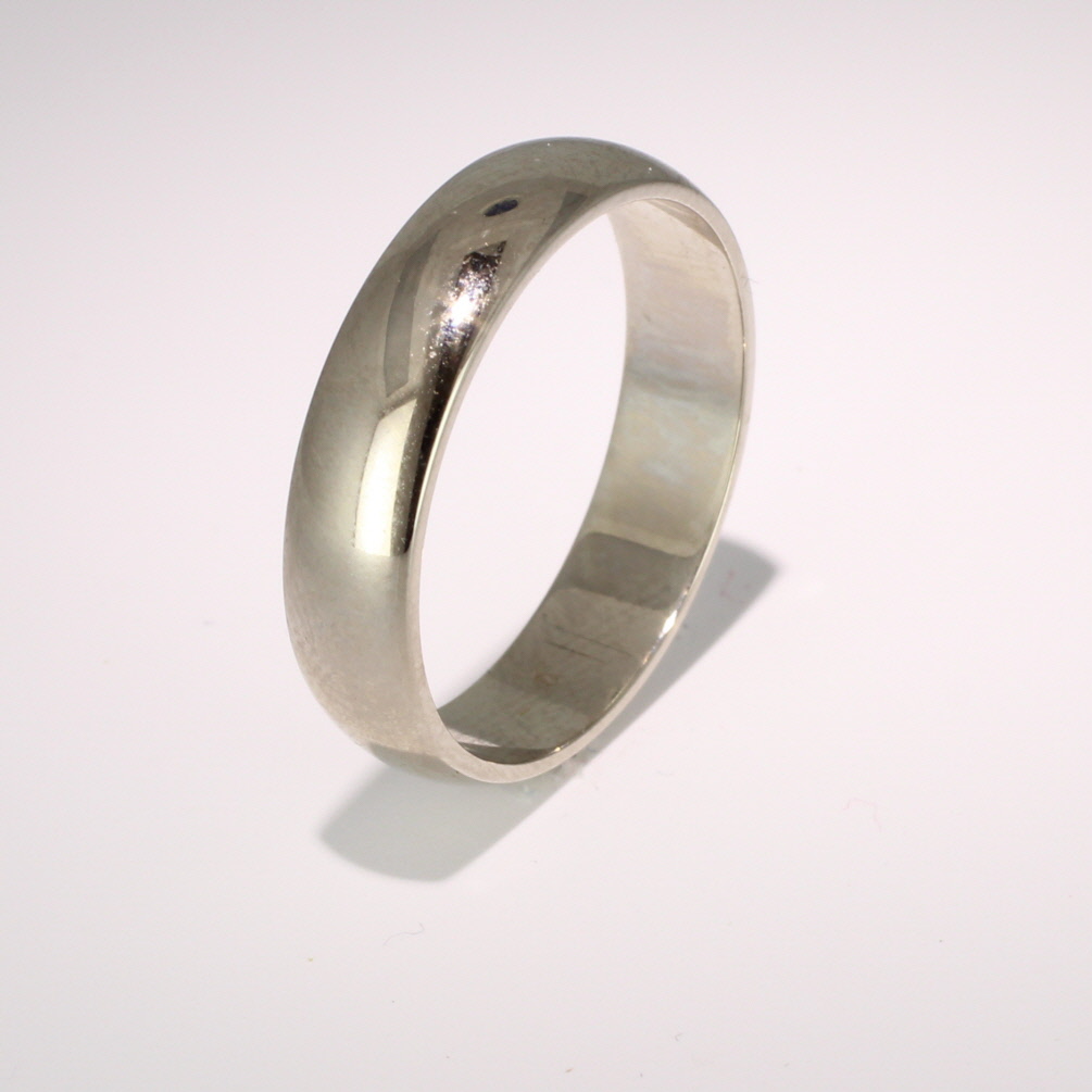 D Shape Medium - 5mm White Gold Wedding Ring