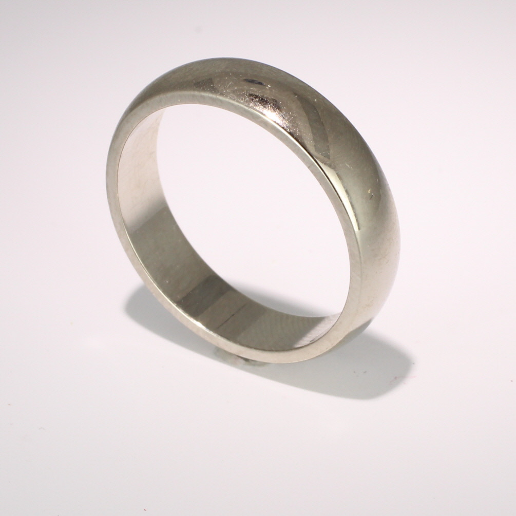 Simple white gold mens wedding band best sale