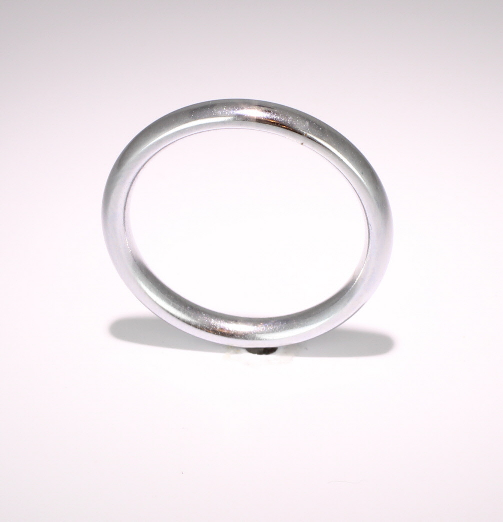 Court Traditional Heavy 2.5mm Platinum Wedding Ring