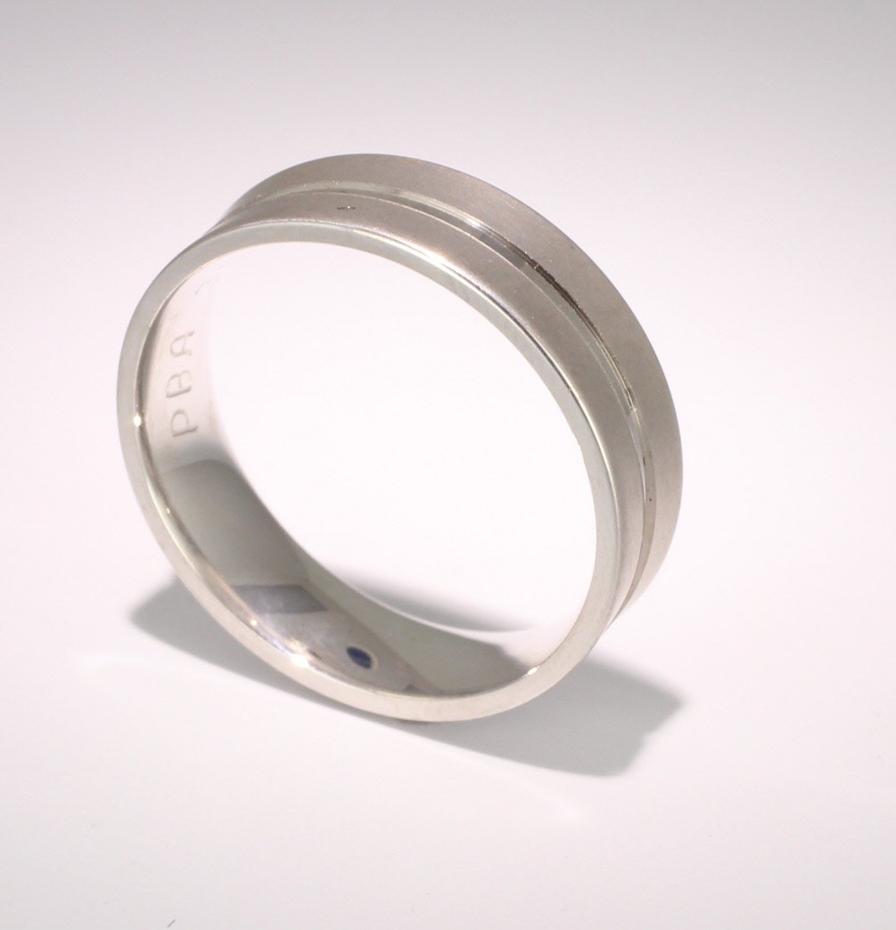 Affordable platinum outlet wedding rings
