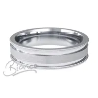 White Gold Wedding Ring Espacio